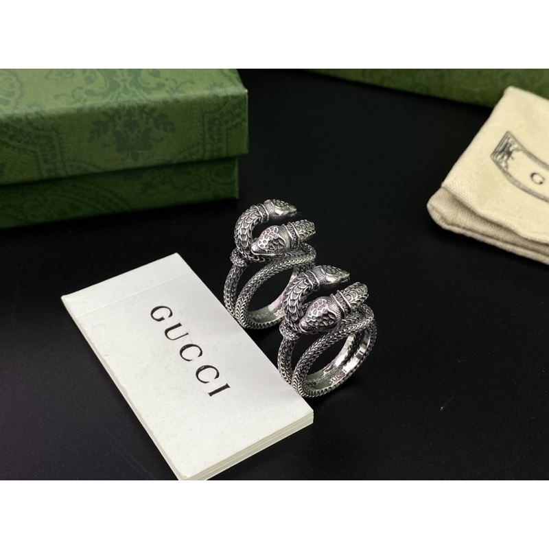 G*u*i rings
